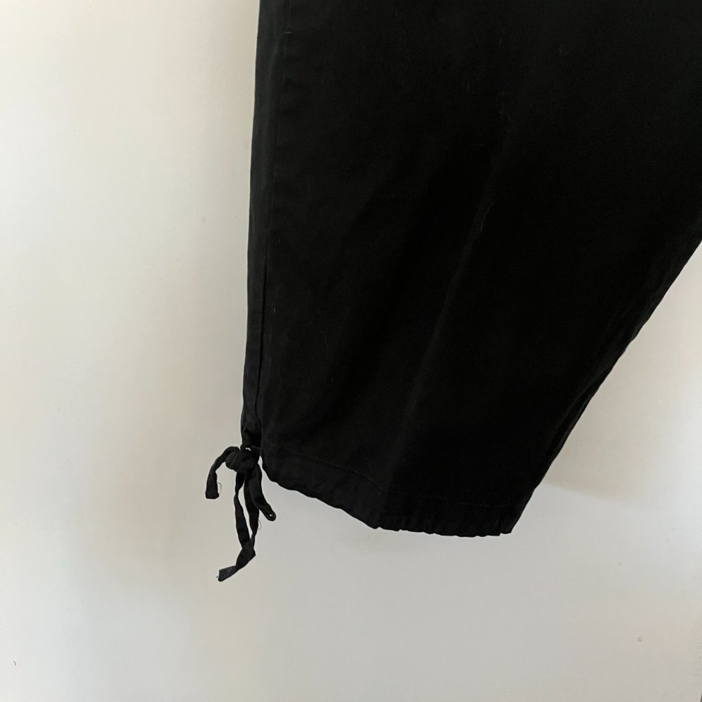 White Stag Black Capri Slacks with Set in Waist Size 12 EUC - Picture 7 of 8